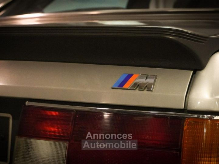 BMW M6 635 CSi - 22