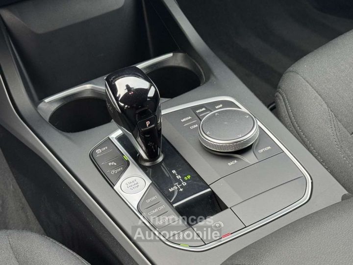 BMW Série 1 116 Cockpit digital LED GPS Black Pack - 26