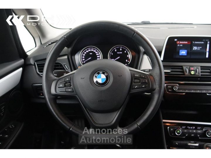 BMW Série 2 216 d GRAN TOURER ADVANTAGE - LEDER NAVIGATIE 7 PLAATSEN LED DAB - 19