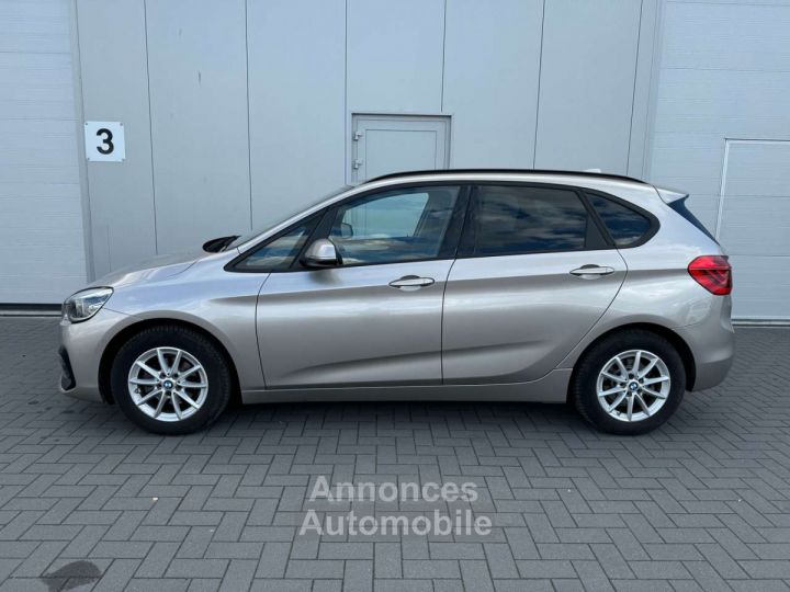 BMW Série 2 Active Tourer 216 -- GPS 1 ER MAIN CARNET - 8