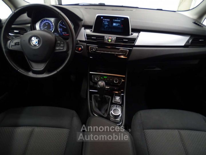 BMW Série 2 Active Tourer 216 d - 7