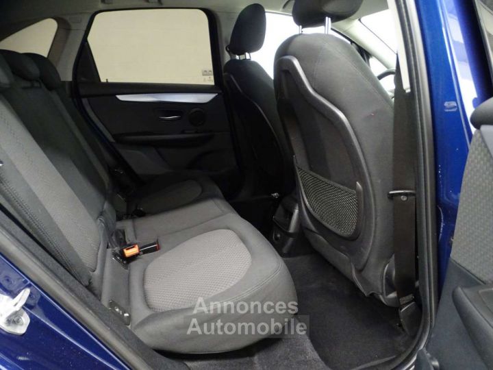 BMW Série 2 Active Tourer 216 d - 8