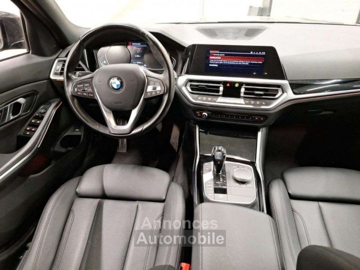 BMW Série 3 318 dA SPORT G21 - 4