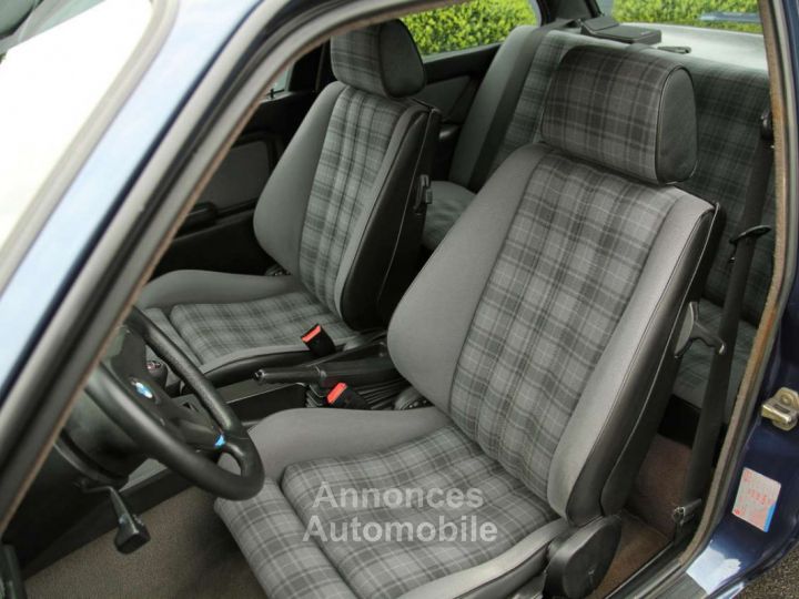 BMW Série 3 318 is 318is Sport seats Sunroof LSD - 18