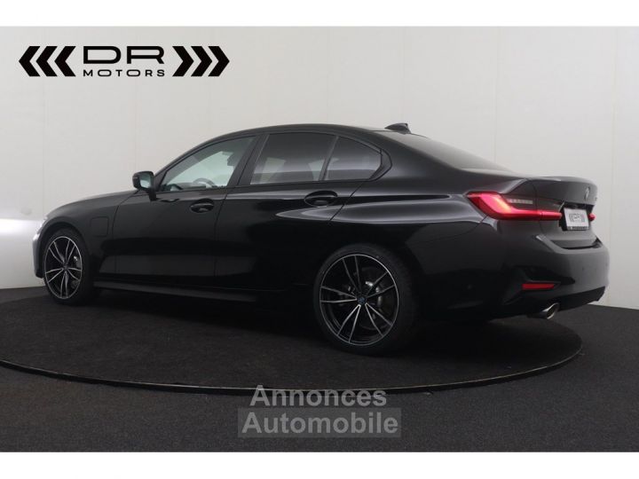 BMW Série 3 330 e ADVANTAGE - LEDER NAVI LED DAB HiFi - 7