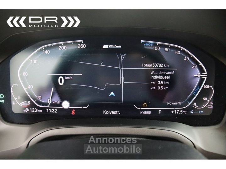 BMW Série 3 330 e ADVANTAGE - LEDER NAVI LED DAB HiFi - 35