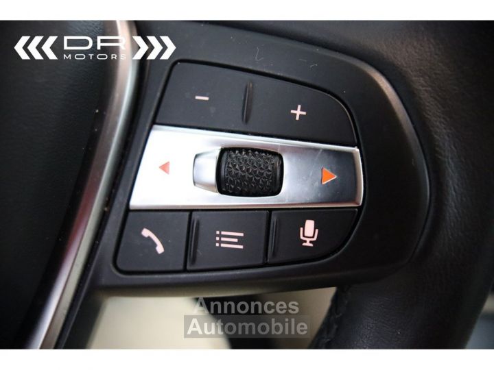 BMW Série 3 330 e ADVANTAGE - LEDER NAVI LED DAB HiFi - 38