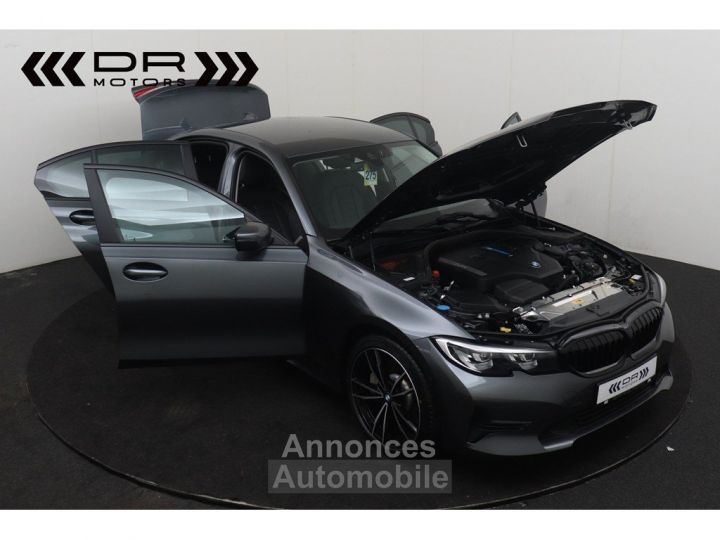 BMW Série 3 330 e ADVANTAGE - LEDER NAVI LED DAB HiFi - 12