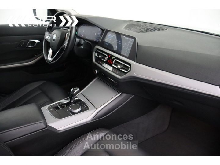 BMW Série 3 330 e ADVANTAGE - LEDER NAVI LED DAB HiFi - 15