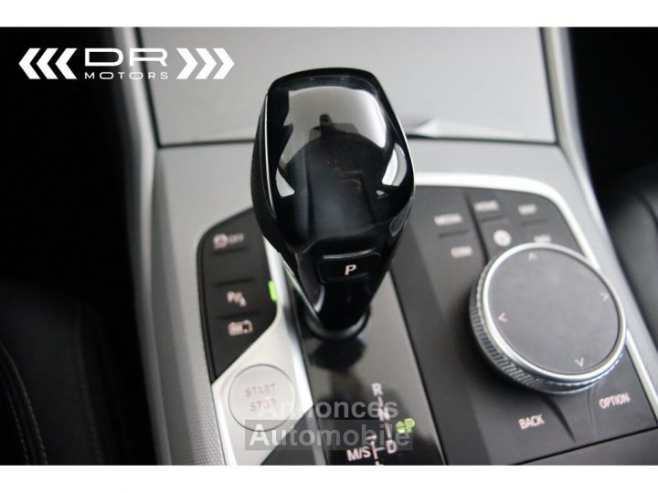 BMW Série 3 330 e ADVANTAGE - LEDER NAVI LED DAB HiFi - 29