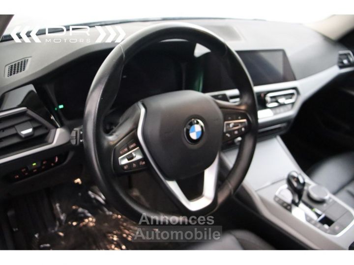 BMW Série 3 330 e ADVANTAGE - LEDER NAVI LED DAB HiFi - 32