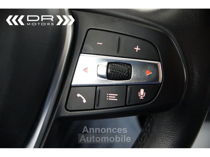 BMW Série 3 330 e ADVANTAGE - LEDER NAVI LED DAB HiFi - 38