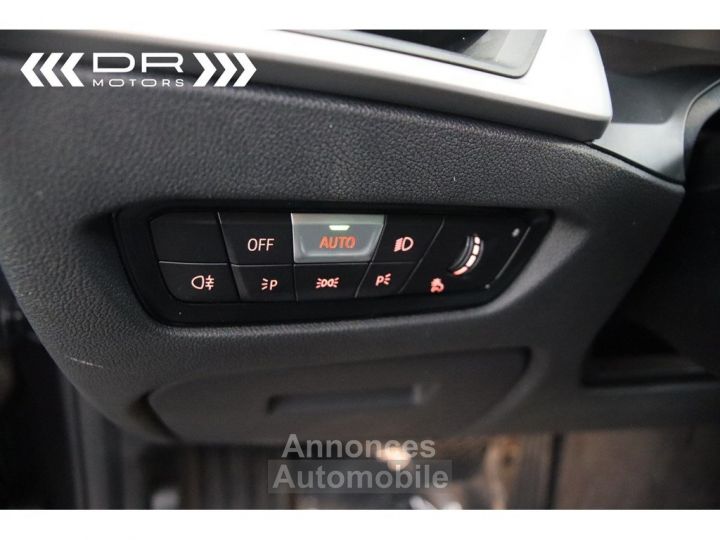 BMW Série 3 330 e ADVANTAGE - LEDER NAVI LED DAB HiFi - 39