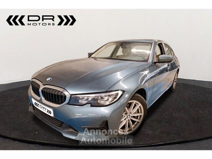 BMW Série 3 330 e ADVANTAGE - LEDER NAVI LED PANODAK TREKHAAK - 1