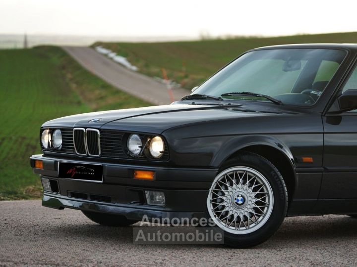 BMW Série 3 BMW E30 325i 2.5L M20B25 170ch - 59.900 kms - Carnet d'origine complet - Boite Manuelle - Toit Ouvrant - Sièges chauffants - 5