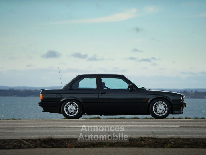 BMW Série 3 BMW E30 325i 2.5L M20B25 170ch - 59.900 kms - Carnet d'origine complet - Boite Manuelle - Toit Ouvrant - Sièges chauffants - 23