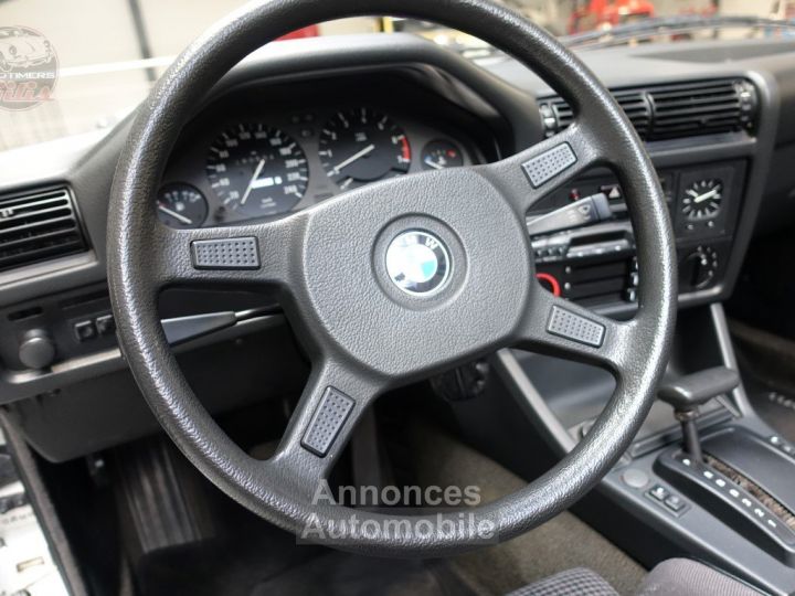 BMW Série 3 E30 318i Baur TC - 25