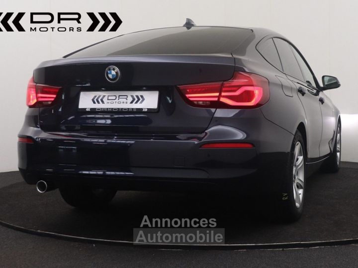 BMW Série 3 Gran Turismo  318 dA - GT NAVI LEDER LED 44.980km!!! - 3