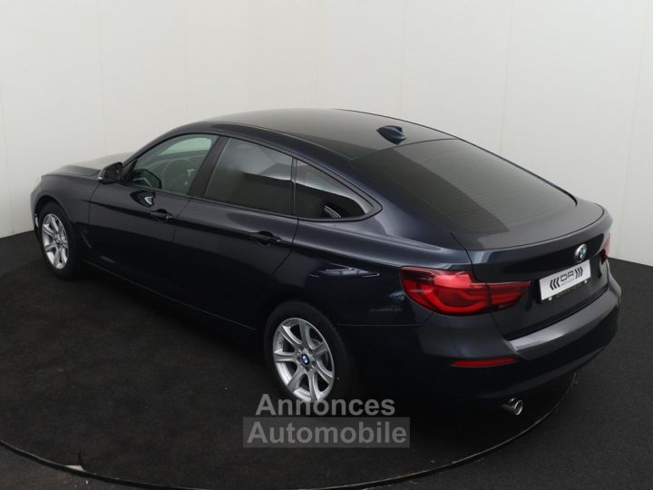 BMW Série 3 Gran Turismo  318 dA - GT NAVI LEDER LED 44.980km!!! - 4