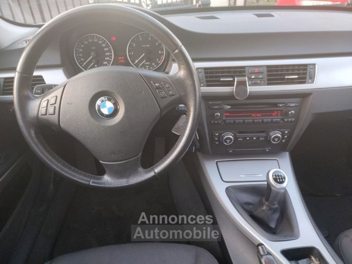 BMW Série 3 SERIE E90 318i 129ch Confort - 11