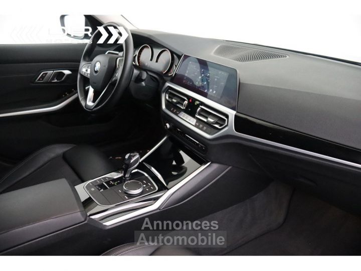 BMW Série 3 Touring  318 dA ADVANTAGE - LED NAVI COMFORT ACCES DAB -27.341km!!! - 15