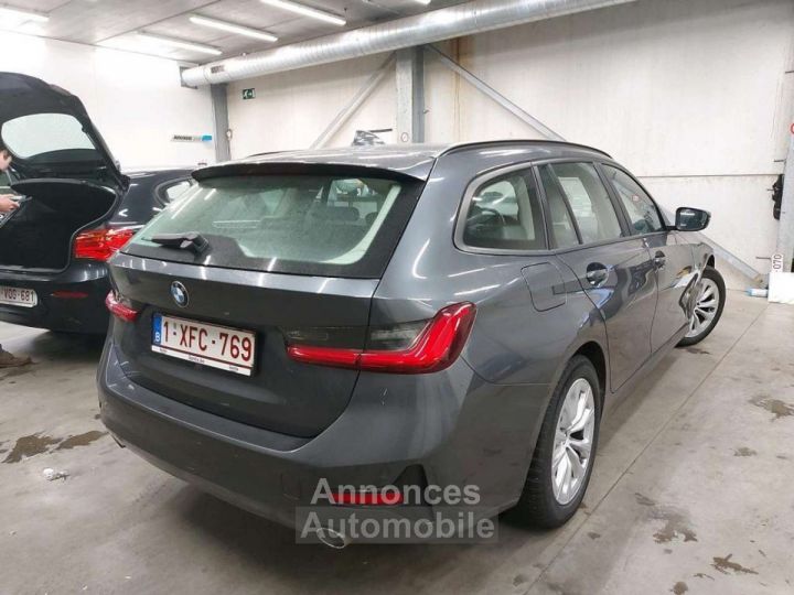 BMW Série 3 Touring 318 d G21 - 3