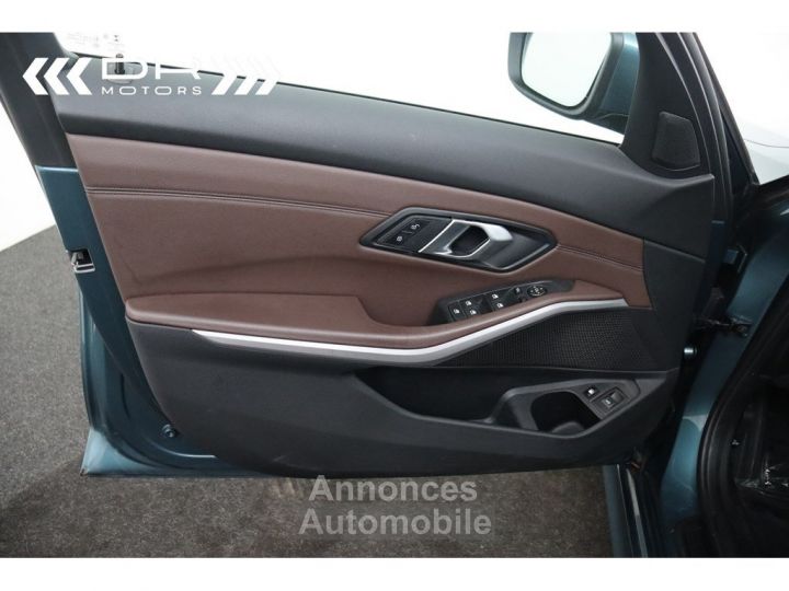 BMW Série 3 Touring 330 e ADVANTAGE - NAVI KEYLESS ENTRY PANODAK DAB HIFI - 42