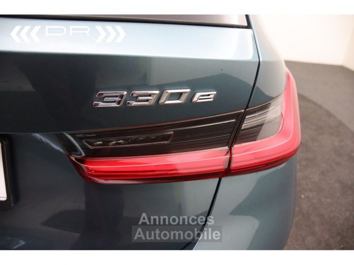 BMW Série 3 Touring 330 e ADVANTAGE - NAVI KEYLESS ENTRY PANODAK DAB HIFI - 52