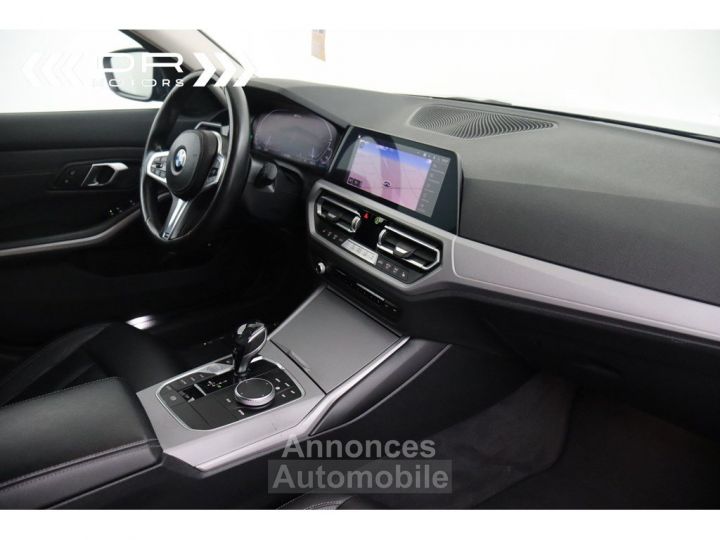 BMW Série 3 Touring 330 e ADVANTAGE - NAVI LED LEDER PANODAK TREKHAAK LIVE COCKPIT - 15