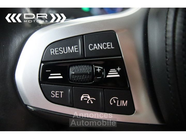 BMW Série 3 Touring 330 e ADVANTAGE - NAVI LED LEDER PANODAK TREKHAAK LIVE COCKPIT - 33