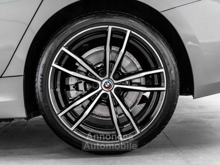 BMW Série 3 Touring 330 e Hybrid xDrive M Sport Pano HUD ACC LED - 48