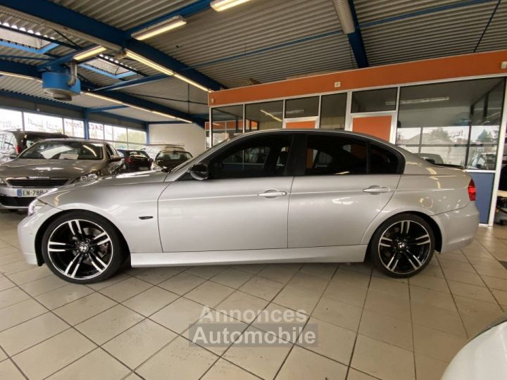 BMW Série 3 V (E90) 318d Confort - 8