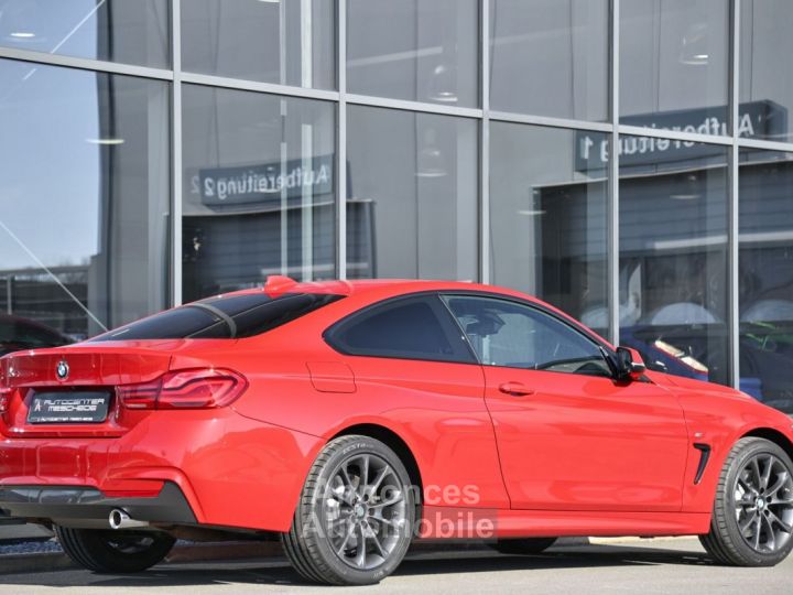 BMW Série 4 440i Coupe xDrive M Sportpaket Vollleder - 32