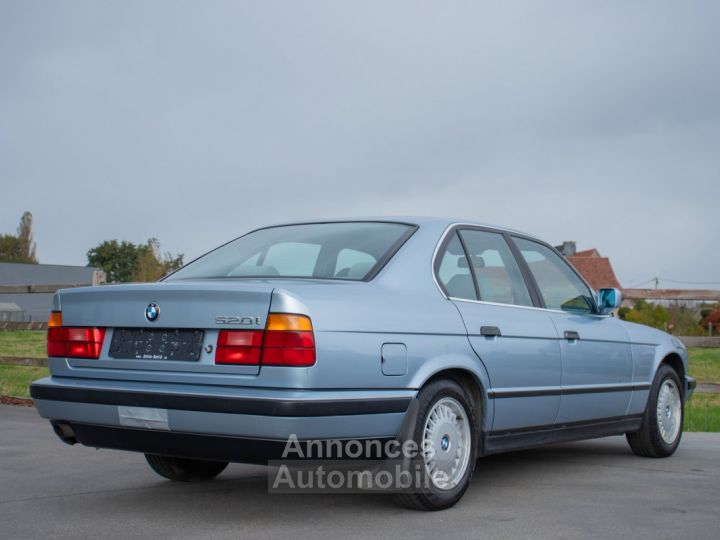 BMW Série 5 520 iA E34 - OLDTIMER - HISTORIEK - AUTOMAAT - CENTRALE VERGRENDELING - ARMSTEUN - BELGISCHE WAGEN - 9