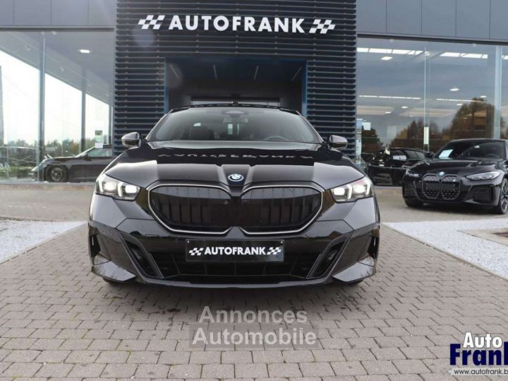 BMW Série 5 530 E G60 M-SPORT PANO TREKHK 360CAM H&K - 2