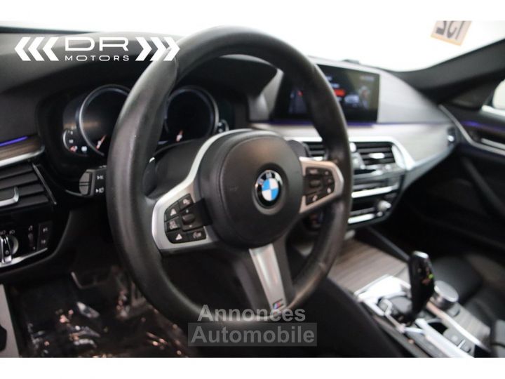 BMW Série 5 530 e M PACK - NAVI HARMANN KARDON ADAPTIVE CRUISE LED HEAD UP - 39