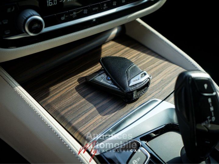 BMW Série 5 BMW SERIE 5 (G30) 530e IPerformance M SPORT 252ch - Etat Exceptionnel - Look M5 - Covering Gris Mat – Entretien à Jour -BMW Individual - 18