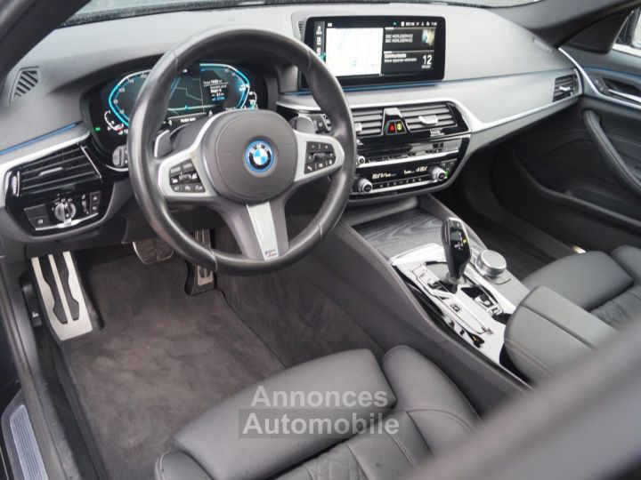 BMW Série 5 Serie 530 e PHEV Xdrive M-SPORTPAKKET ACC PANO 19M - 17