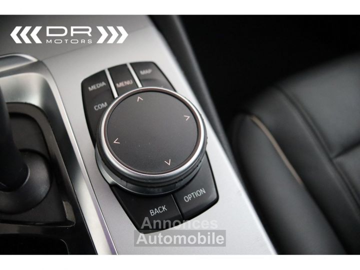 BMW Série 5 Touring 518 dA - LED NAVI LEDER 12M GARANTIE - 32