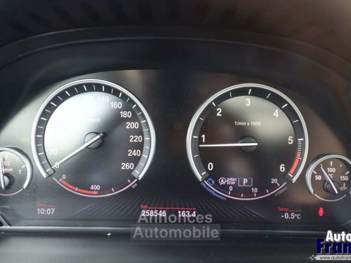 BMW Série 5 Touring 520 D M-SPORT PANO HUD LEDER - 23