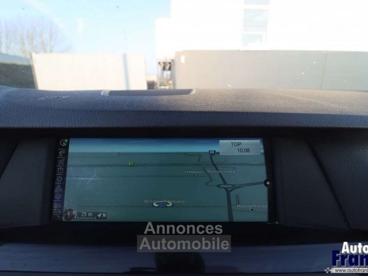 BMW Série 5 Touring 520 D M-SPORT PANO HUD LEDER - 25