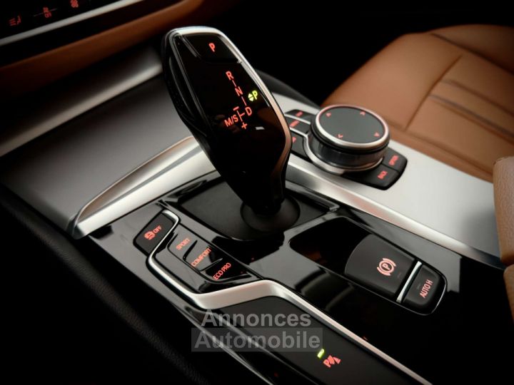 BMW Série 5 Touring 520 dA 1ERPRO CARPLAY LED COCKPIT CUIR TVA - 11