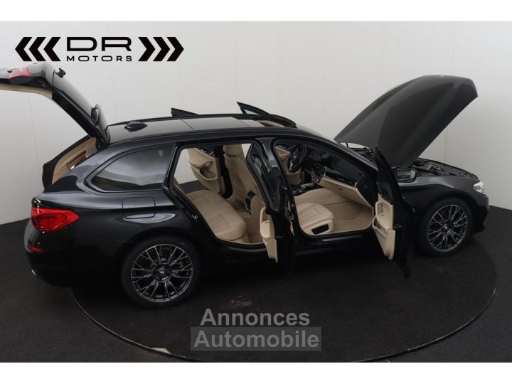 BMW Série 5 Touring 520 dA - NAVI LEDER PANODAK KEYLESS ENTRY - 12