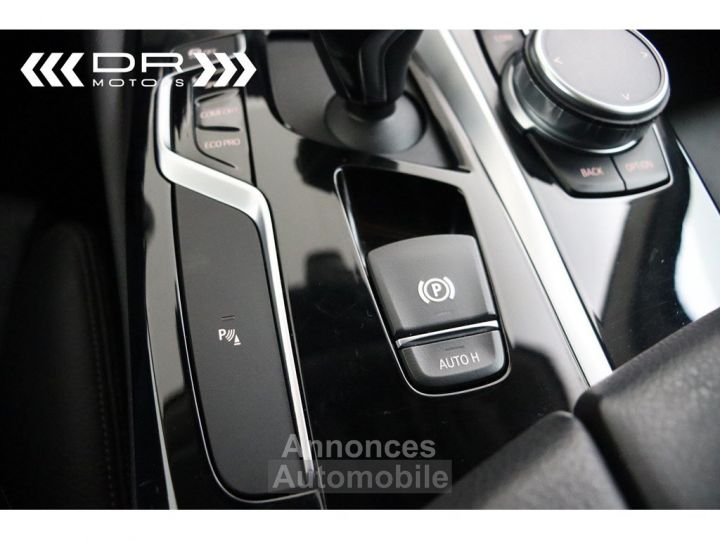 BMW Série 5 Touring 520 dA SPORTLINE - LEDER NAVI PROFESSIONAL LED - 33