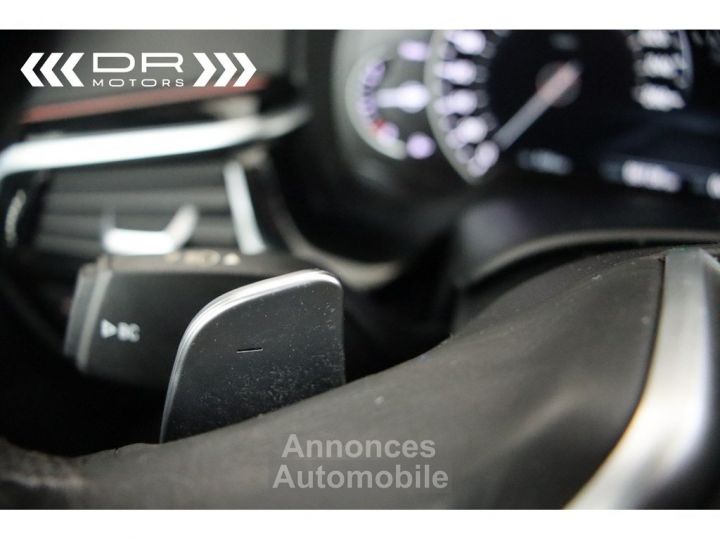 BMW Série 5 Touring 520 dA SPORTLINE - LEDER NAVI PROFESSIONAL LED - 37