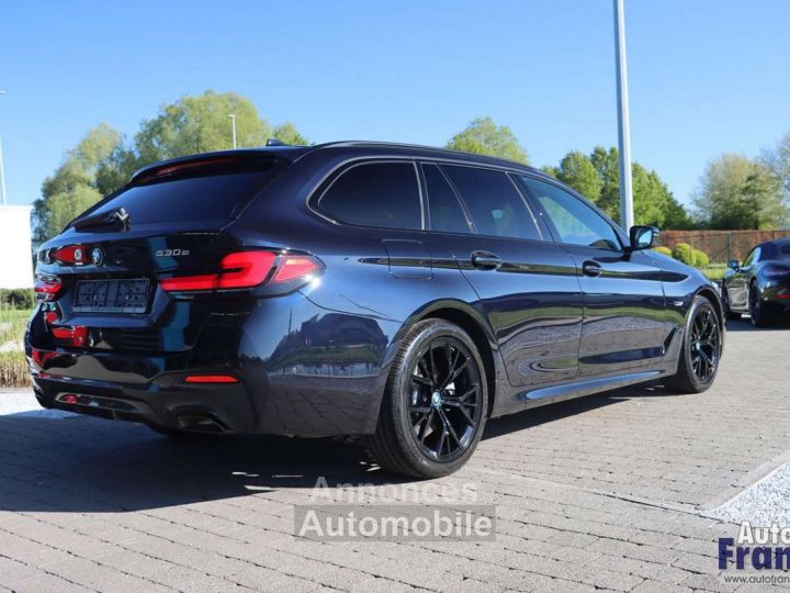 BMW Série 5 Touring 530 BREAK M-SPORT PANO TREKHK COMFORTZTL 19 - 7