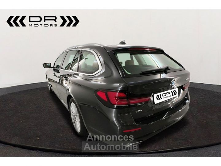 BMW Série 5 Touring 530 e - NAVI HARMANN KARDON REAR SEAT ENTERTAINMENT DAB - 4