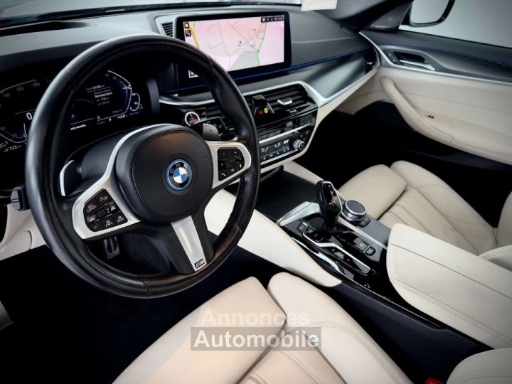 BMW Série 5 Touring 530 e xDrive FULL M 1ERPRO LASER TOIT OUVR. - 11