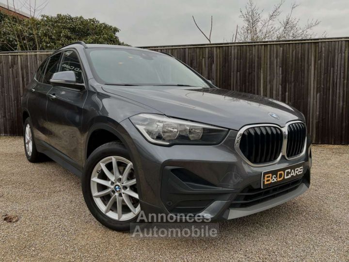 BMW X1 1.5 d sDrive16 LEDER-MEMORY-ZETELVERW.-PANORAMADAK - 1