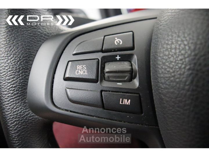 BMW X1 16d sDrive ADVANTAGE BUSINESS - NAVI LEDER TREKHAAK - 32